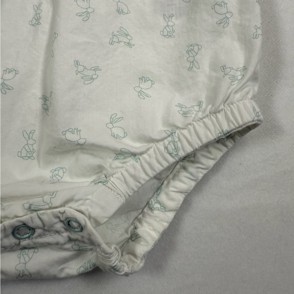 TOMMY BAHAMA Baby Boy's Seersucker Rabbit Printed Onesie with Bowtie Size‎ 18M - Picture 4 of 8